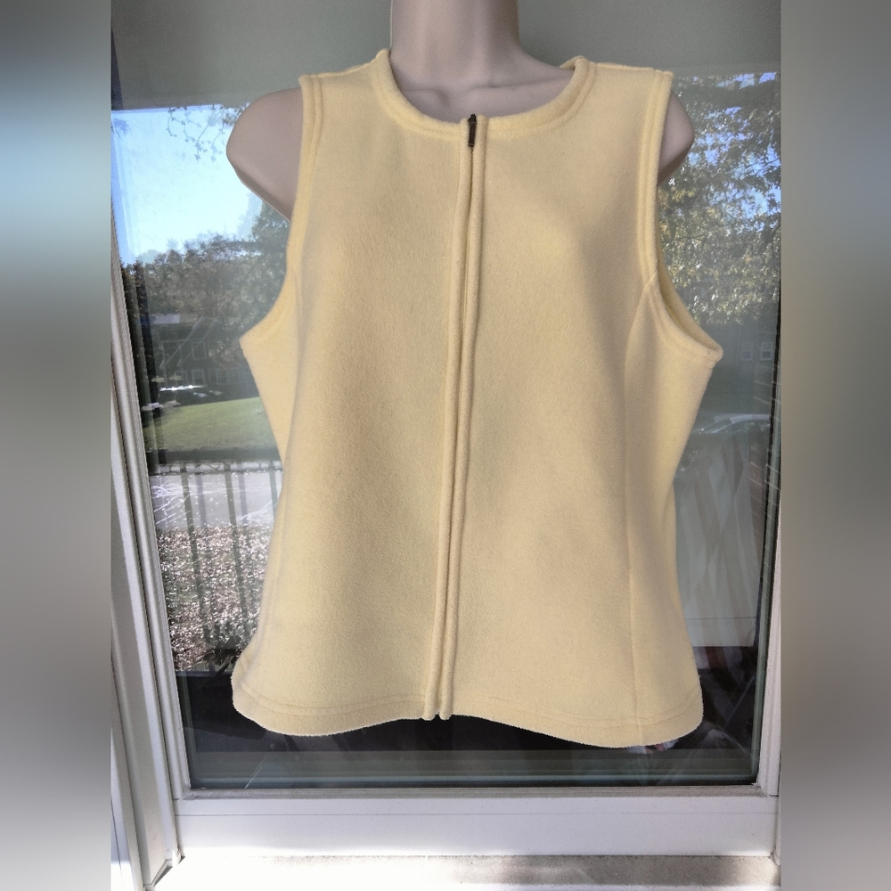 L.L.Bean "Polartec" Yellow Full-Zip Sleeveless Fleece Vest. Size M. Excellent.